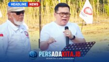 . H. Amir saat membuka Turnamen Bola Voli Putri PRI Cup I melalui sambungan video call, Selasa (27/10/2026).