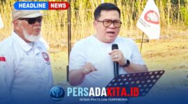 . H. Amir saat membuka Turnamen Bola Voli Putri PRI Cup I melalui sambungan video call, Selasa (27/10/2026).