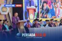 Bupati Konawe H. Yusran Akbar, S.T., menyampaikan sambutan dan paparan data kinerja di podium utama Wisuda ke-XXXI Universitas Lakidende, Unaaha, Sabtu (31/10/2026).