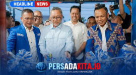 Ketua Umum DPP PAN Zulkifli Hasan didampingi Ketua DPW PAN Sultra, H Yusran Akbar ST (kanan) dan Ketua panitia penyeleggara, H Syamsul Ibrahim SE MSi (kiri) menggunting pita tanda diresmikannya Sekretariat DPW PAN Sultra di Kendari, Selasa (6/10/2026).