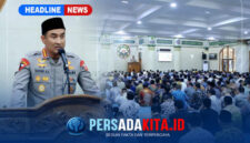 Kapolri Jenderal Polisi Suyudi Ario Seto melaksanakan Sholat Jumat bersama jamaah di Masjid Al-Ikhlas, Mabes Polri, Jumat (9/10/2026).