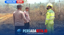 Kapolsek Routa Iptu Fahri L., S.H., bersama personel dan warga bergerak cepat memadamkan api di Desa Parudongka.