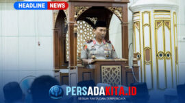 Wakapolda Sultra Brigjen Pol Budi Hermawan didampingi pejabat utama Polda Sultra saat memberikan sambutan di Masjid Nurul Huda, Kendari.