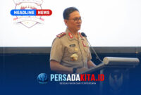 Wakapolri Komjen Pol Dr. Wahyu Hadiningrat saat memberikan sambutan dalam kunjungan kerja di Claro Hotel Kendari, Selasa (13/10/2026).