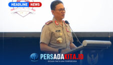 Wakapolri Komjen Pol Dr. Wahyu Hadiningrat saat memberikan sambutan dalam kunjungan kerja di Claro Hotel Kendari, Selasa (13/10/2026).